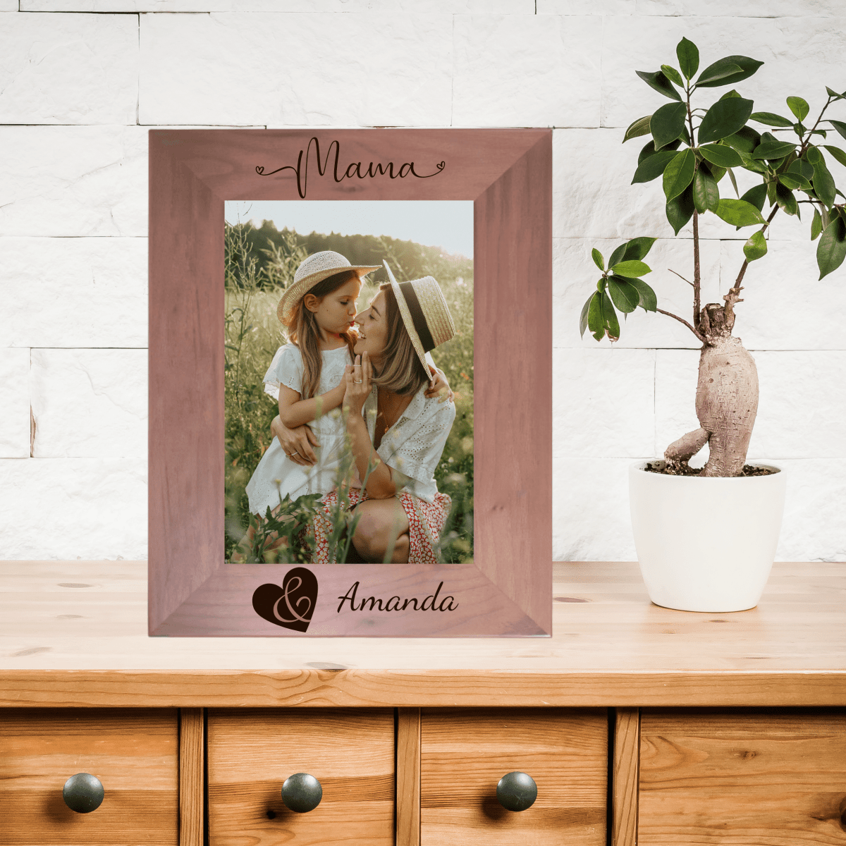 Personalized Custom Mama's Love Frame for her, Customized Gifts for Women by Groovy Girl Gifts
