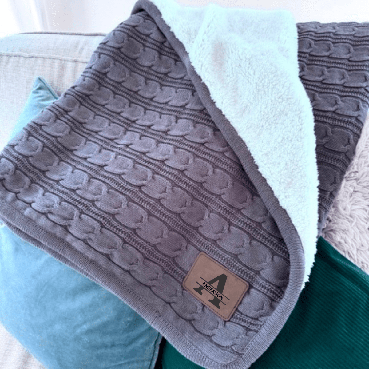 Warm &amp; plush personalized sherpa cable knit blanket with custom patch in grey or white – perfect gift for Mother's Day or birthdays